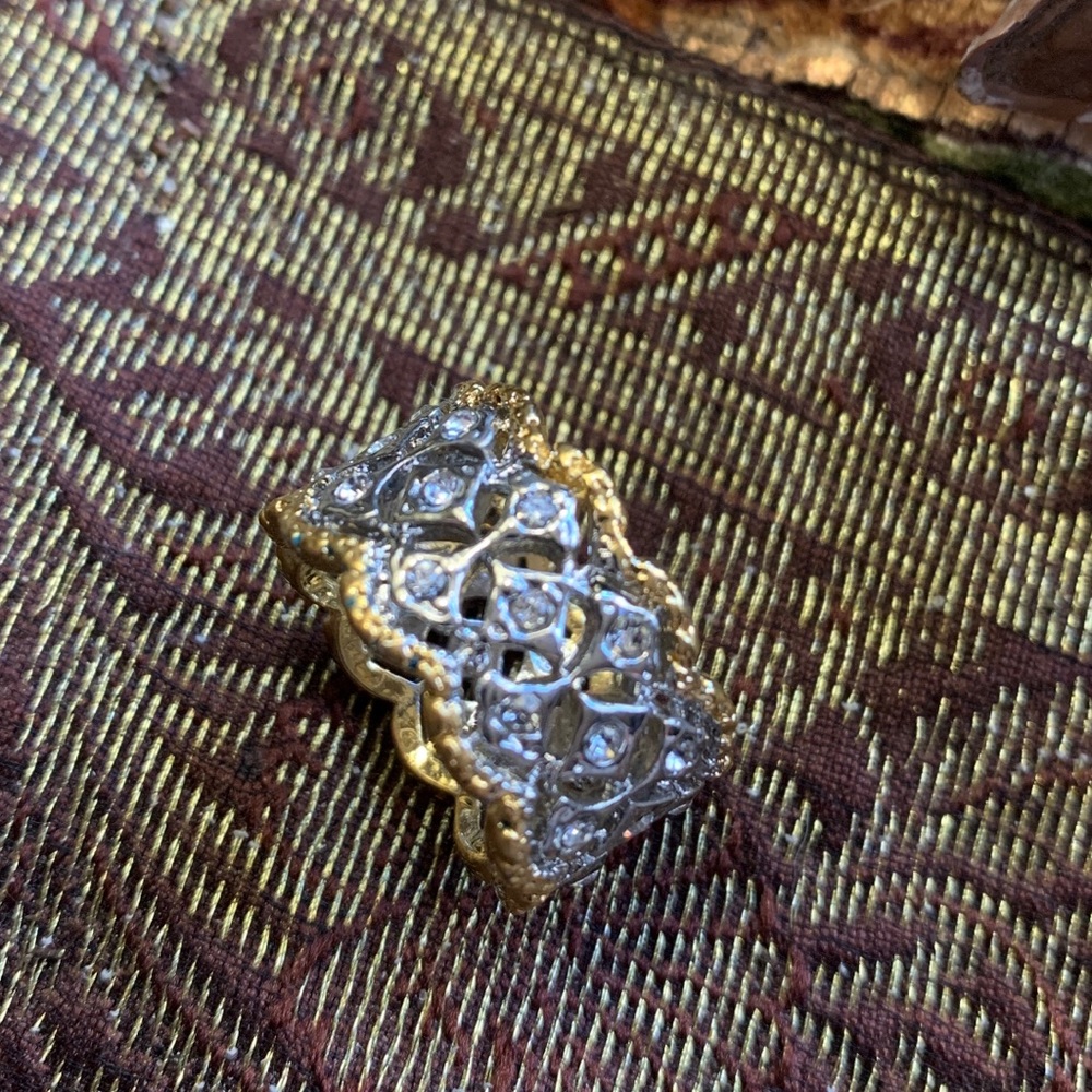 Beautiful 2 tone gold filled silver/gold zirconia ring - Picture 6 of 7